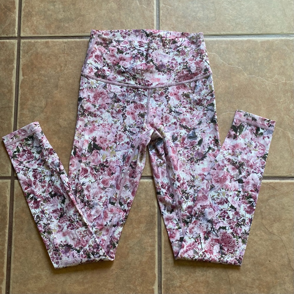 Lululemon Wunder Under Flower Print Leggings 🌸